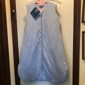 Halo sleep sack bamboo and viscose NWT size 12-18 months
This retails for 44